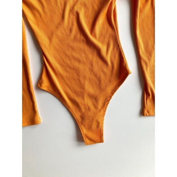 AVEC LES FILLES Orange Ribbed Knit Sweetheart Neckline Cheeky Bodysuit, Size S - Picture 9 of 13